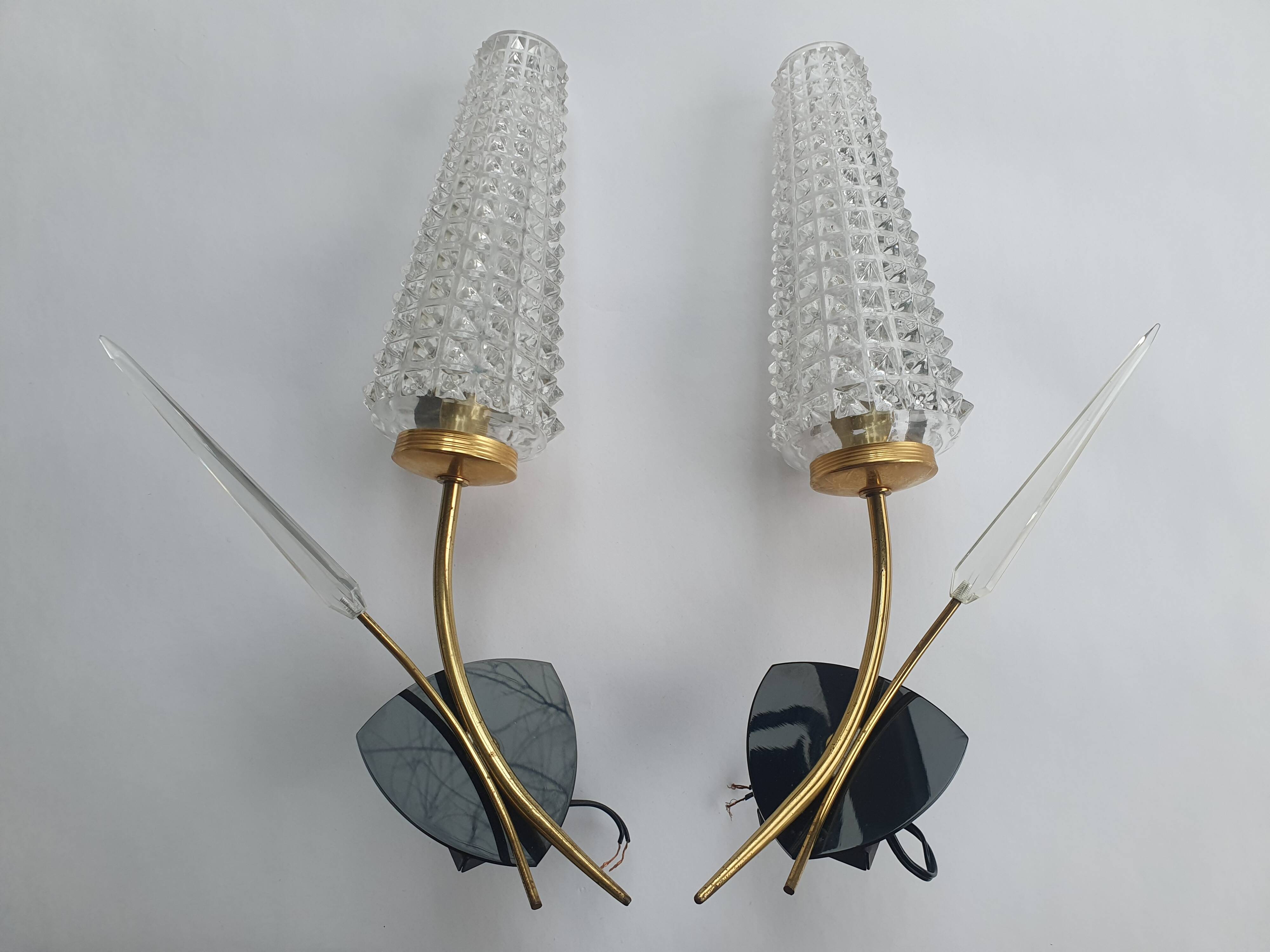 Pair of large gold wall lights with tulip-shaped globes by Arlus