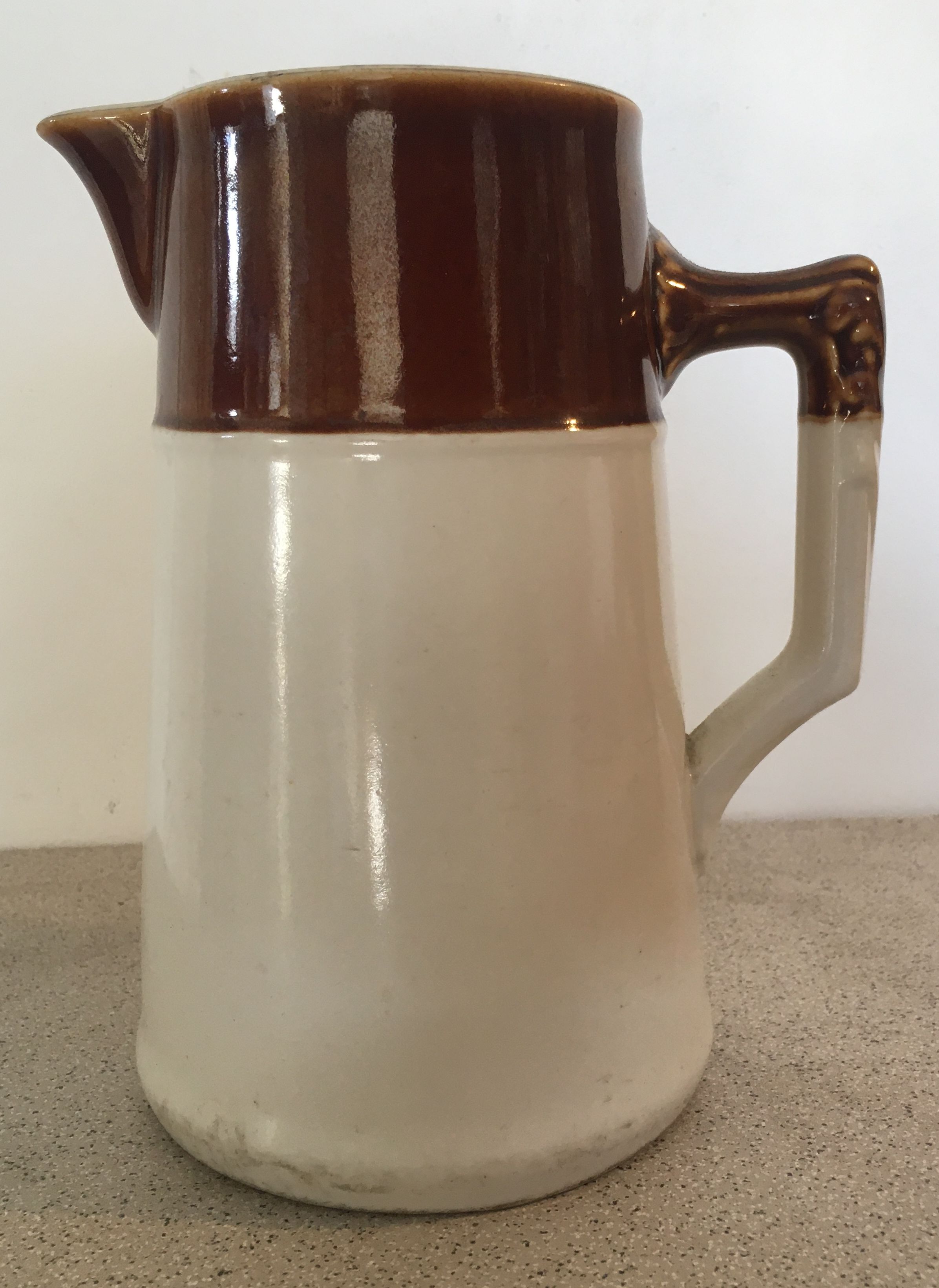 Ceramic water broc 1.5 liters