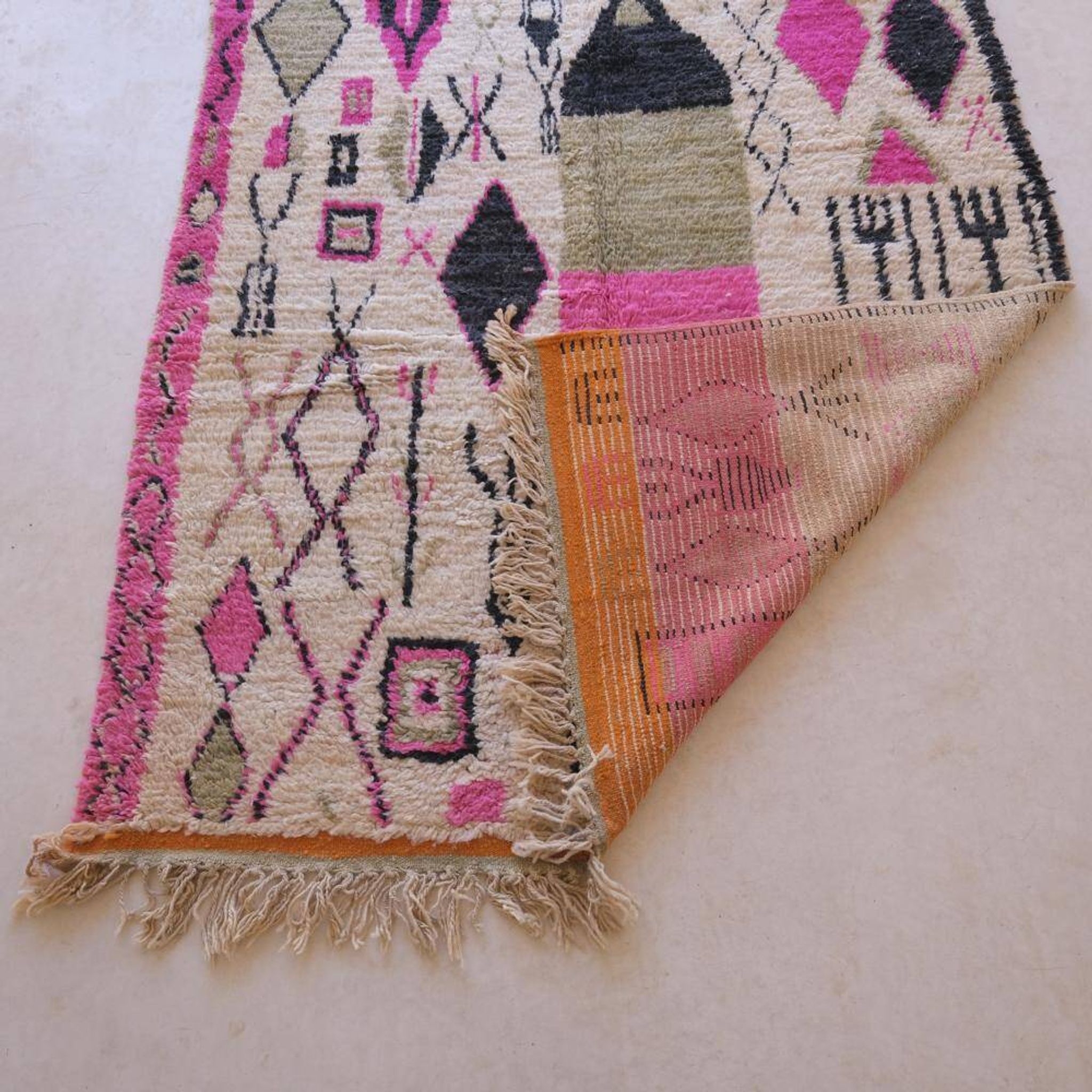 Boujaad Berber Rug - 274 x 179 cm