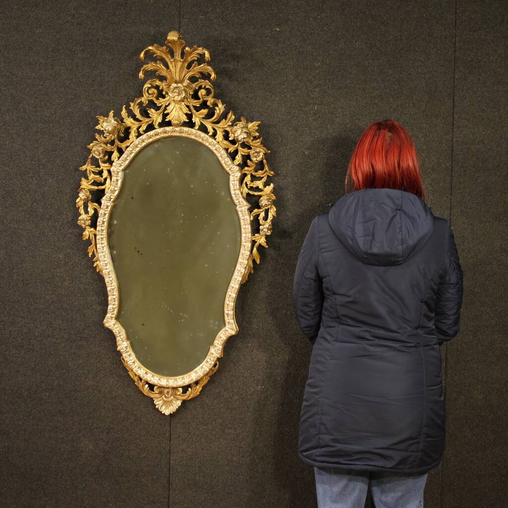 20th century Italian Louis XV style gilded mirror