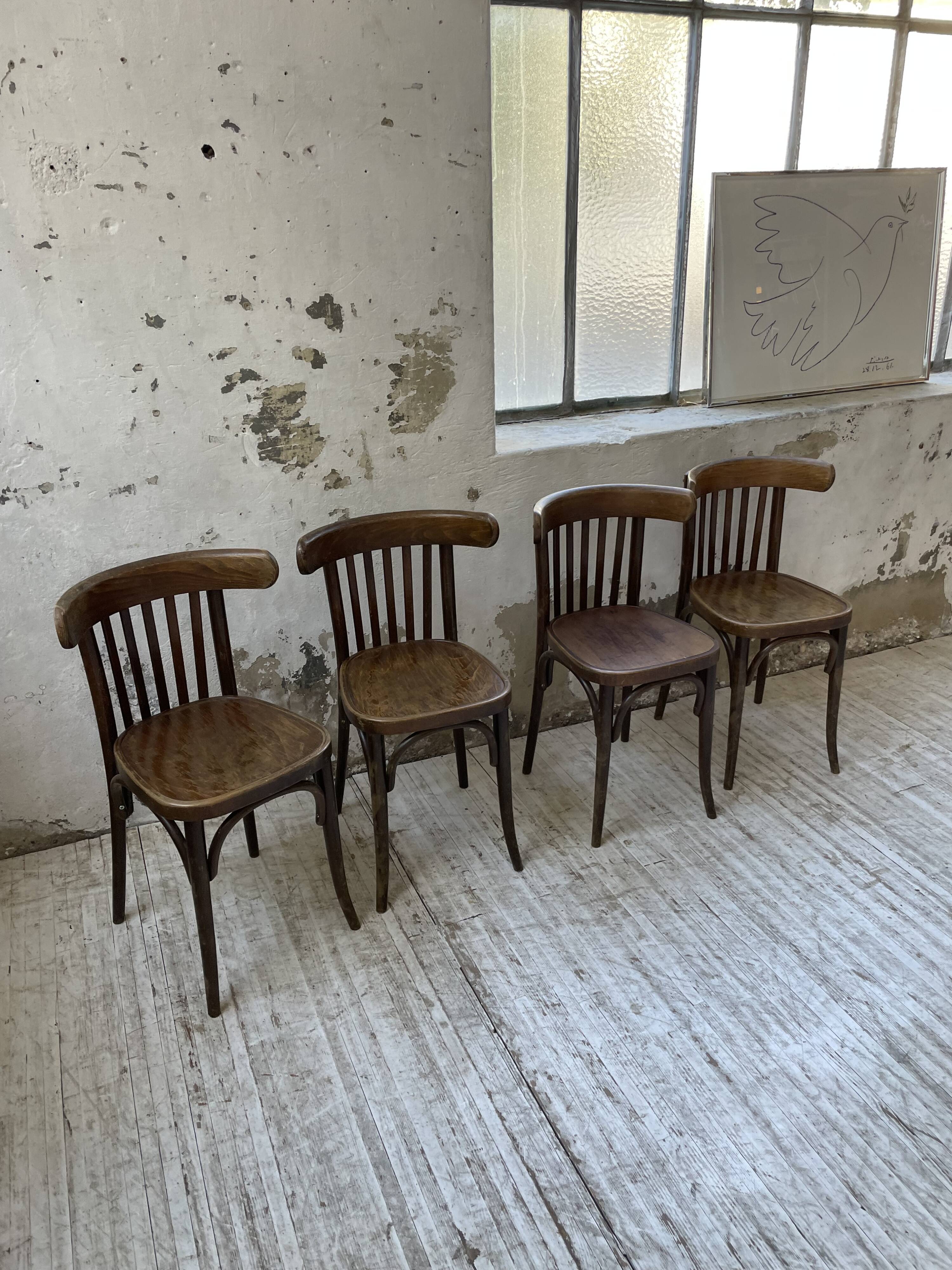 Set of 4 wooden bistro chairs