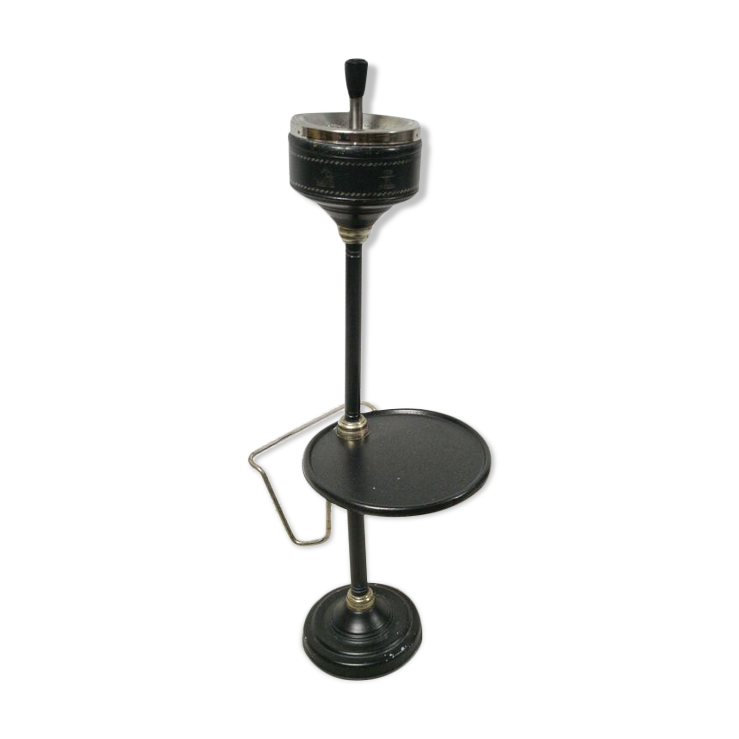 Standing ashtray with magazine holders