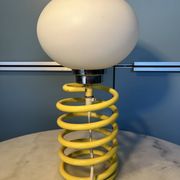 Spring lamp 1970