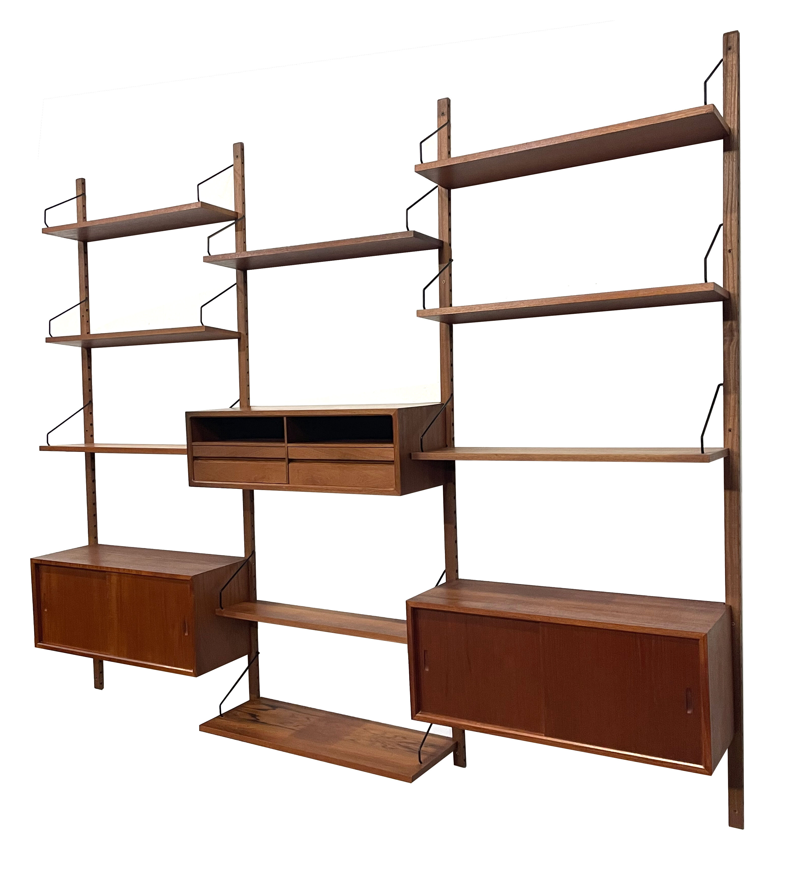 Vintage Poul Cadovius Royal System wall system wall