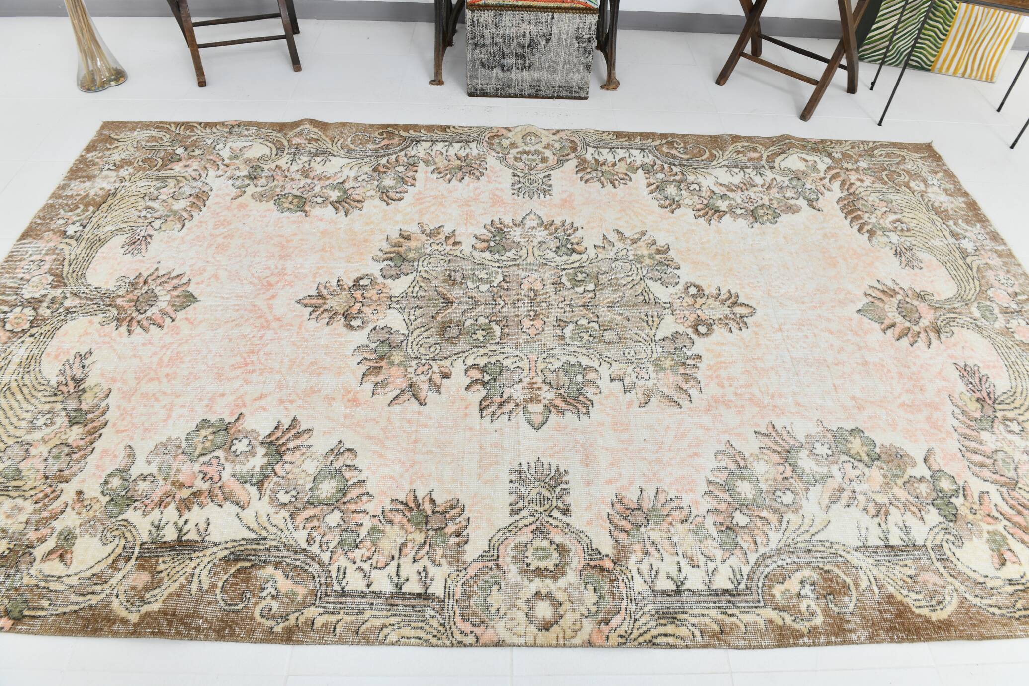 6x10 Classic Persian Vintage Rug, 179x303 Cm
