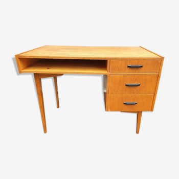 Bureau minimaliste vintage 1970