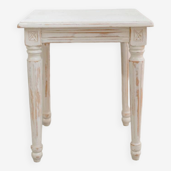 White square console