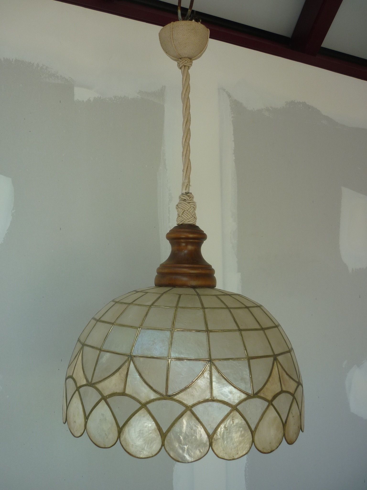 Ceiling light suspension in mother-of-pearl and wood Ø 40 cm