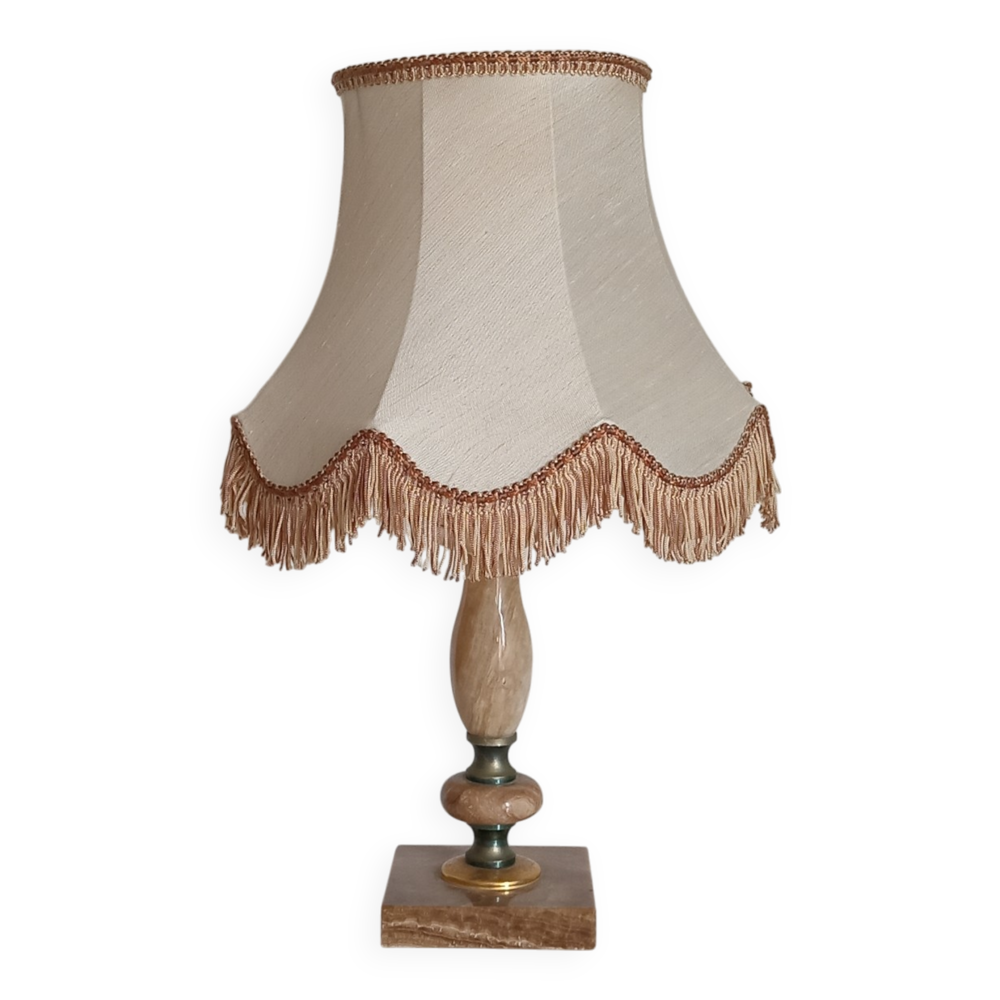 Table lamp