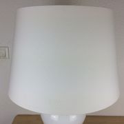 Lampe à poser opaline années 70 space age pied balustre