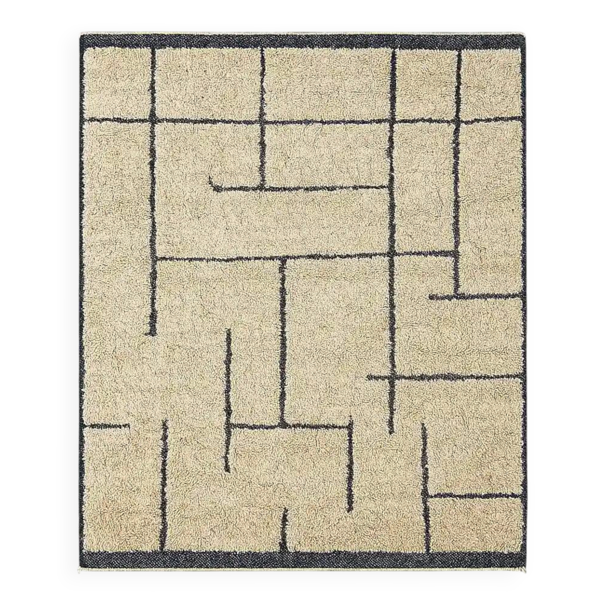 Beige Berber rug with structured lines.