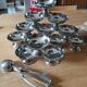 13 coupes à glace en inox + serviteuse