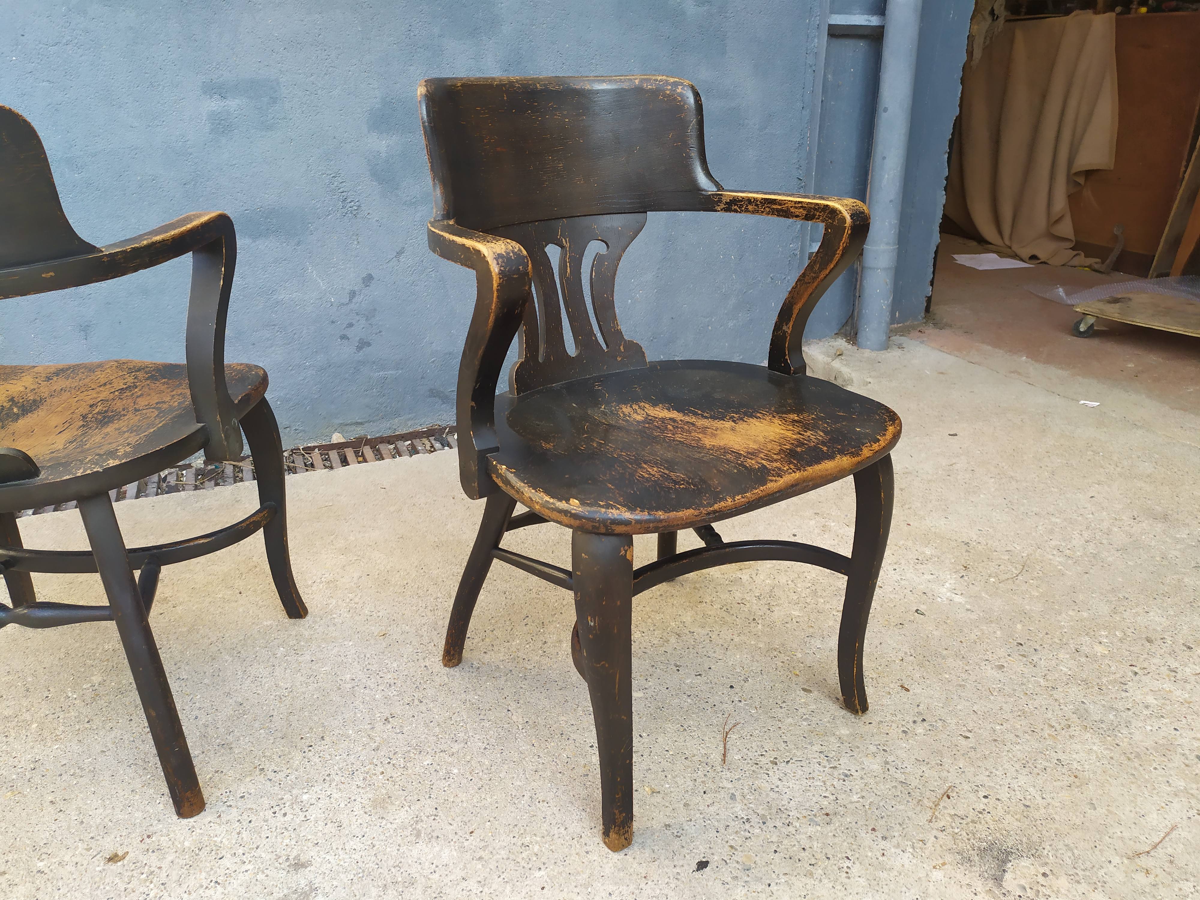 Pair of American armchairs