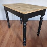 Farm table