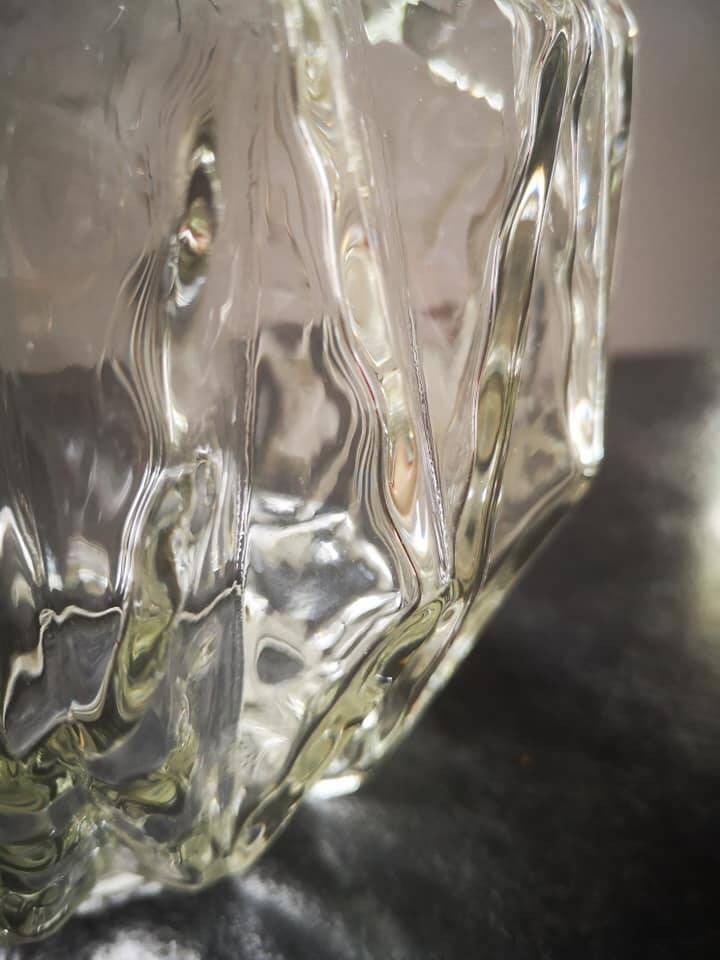 Geometric glass pendant light