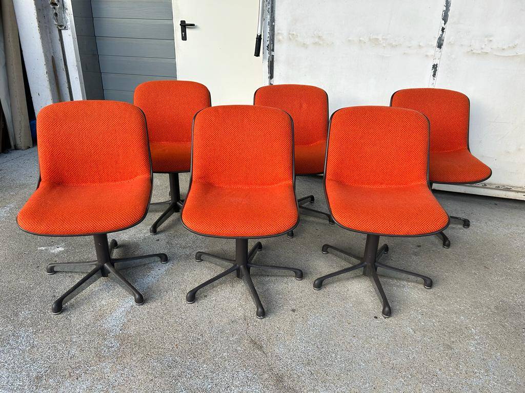 Charles Pollock (1902-1988) Series Of Six Comforto Edition Chairs Circa 1970