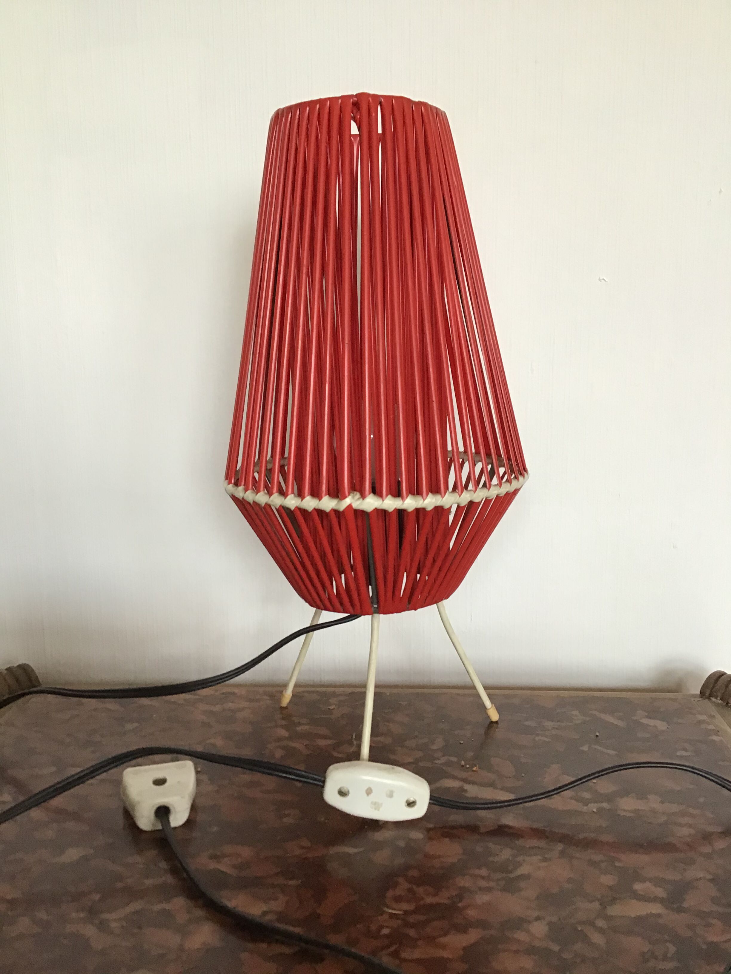 Vintage 60s scoubidou lamp
