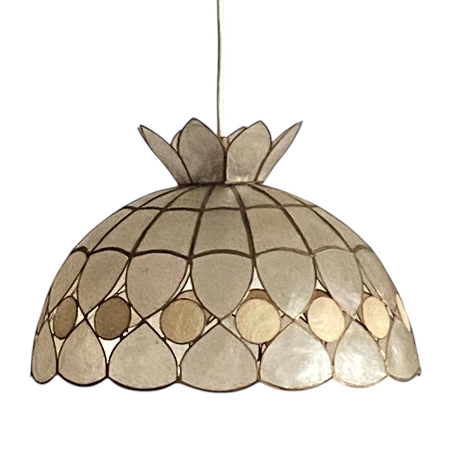 Vintage capiz shell pendant chandelier from the 1950s to 1960s.