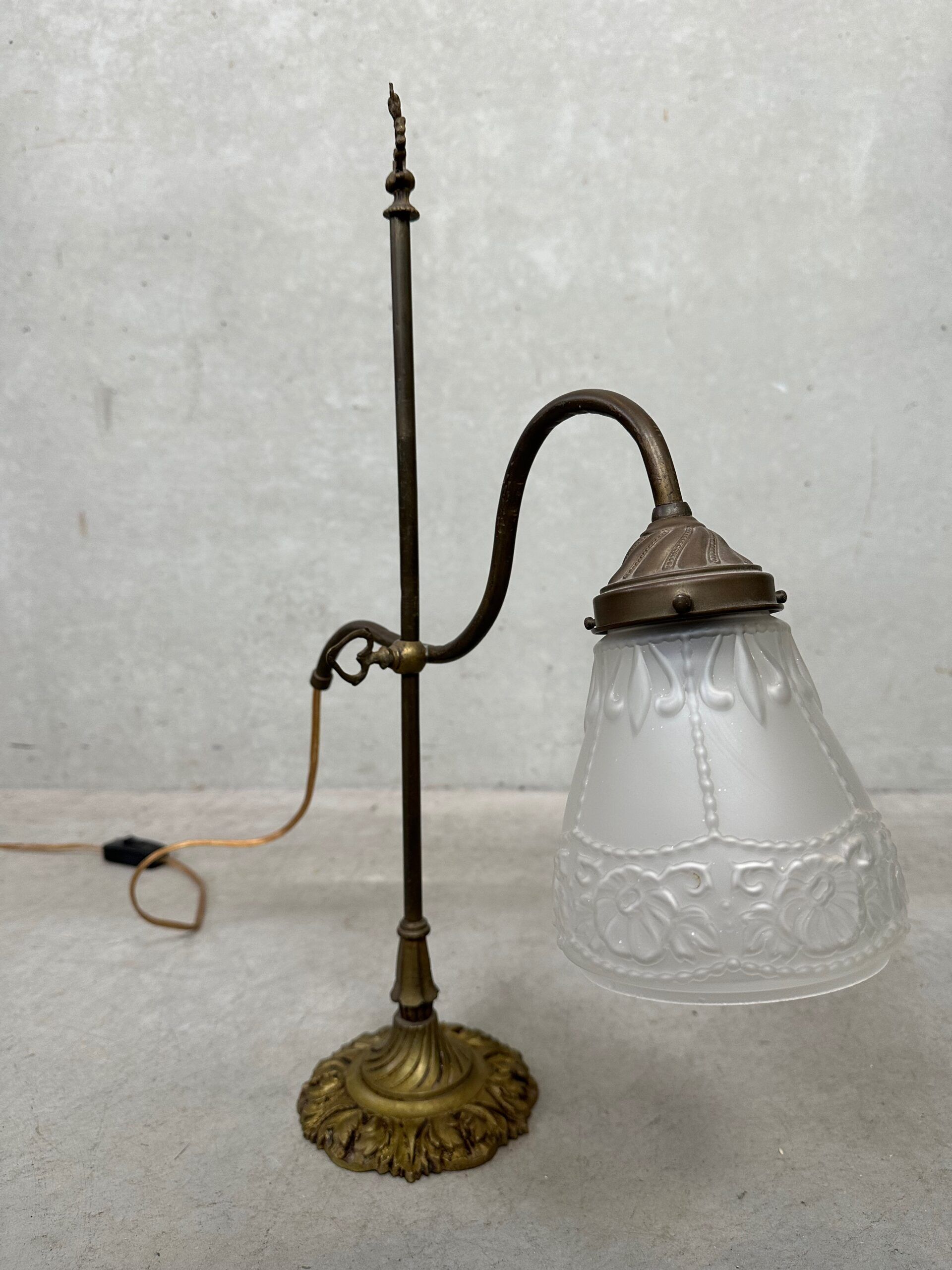 Art nouveau table lamp