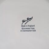 Set of 6 vintage blue and white checkered plates