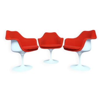 Set of 3 red Tulip swivel armchairs by Eero Saarinen for Knoll International, Italy, 1960s