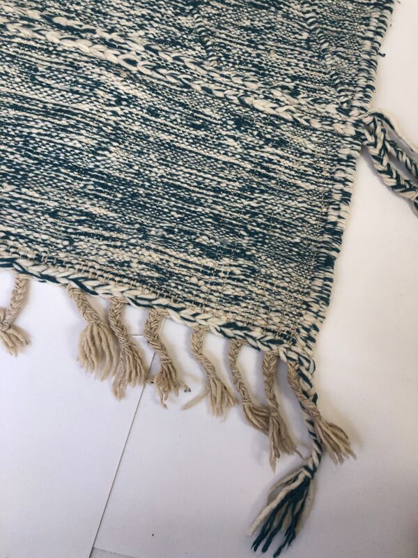 Kilim berbère marocain Zanafi turquoise vert d'eau et écru 2,62x1,47m