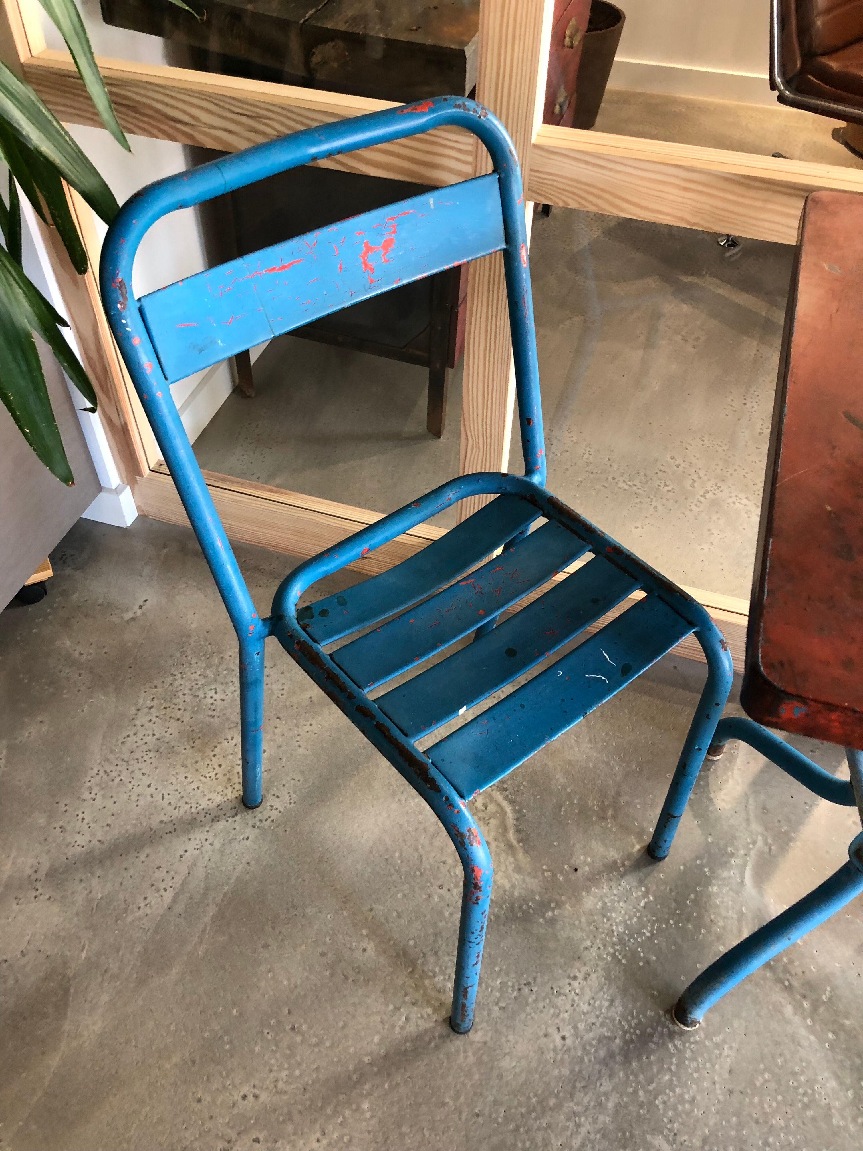 Table + two Garden Chairs Tolix