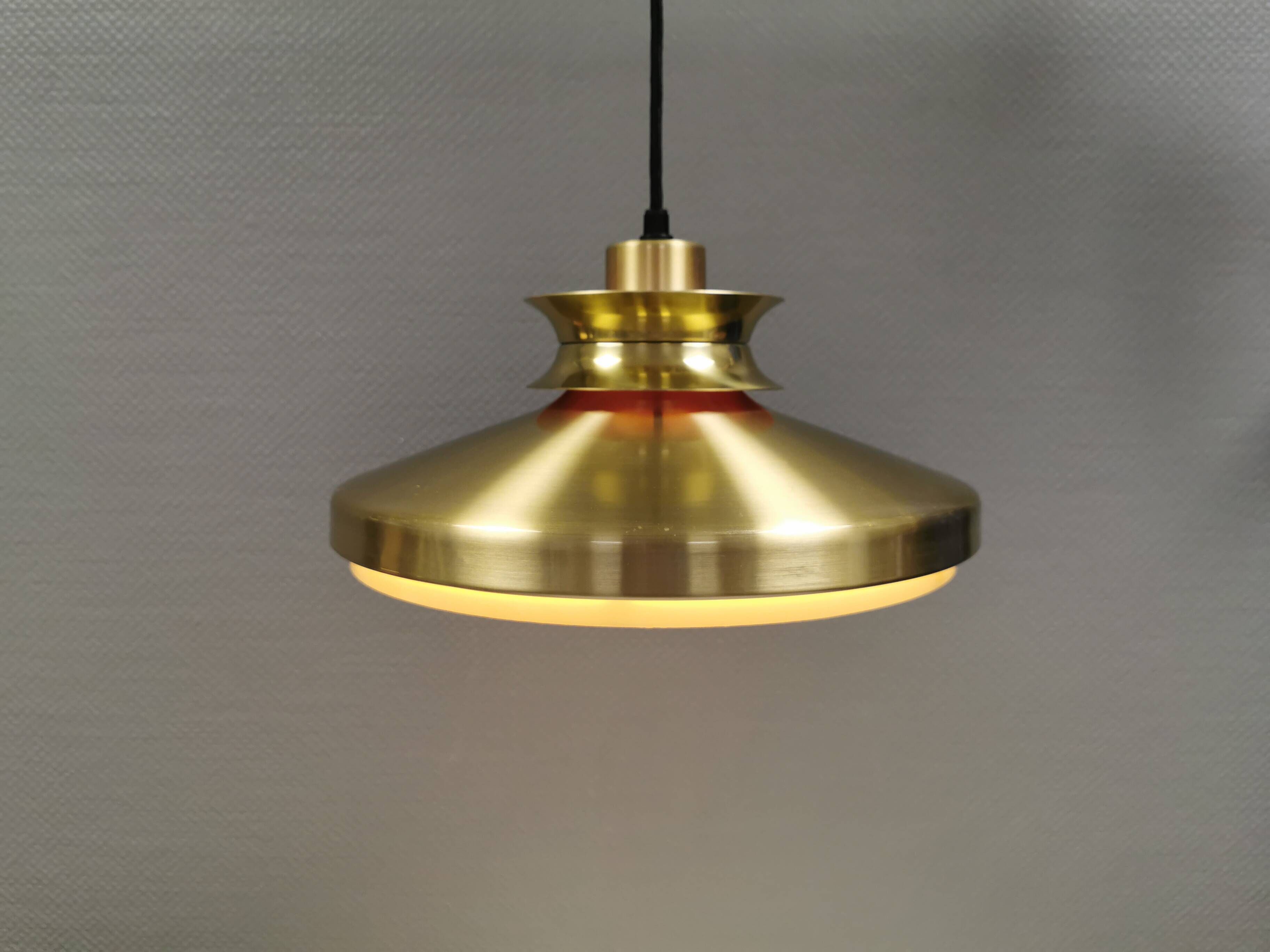 Hanging lamp from Danish Lyskær lighting, 1980s.