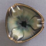 Ashtray, empty pocket