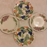 Set of four plates with retro dessert "raisin"