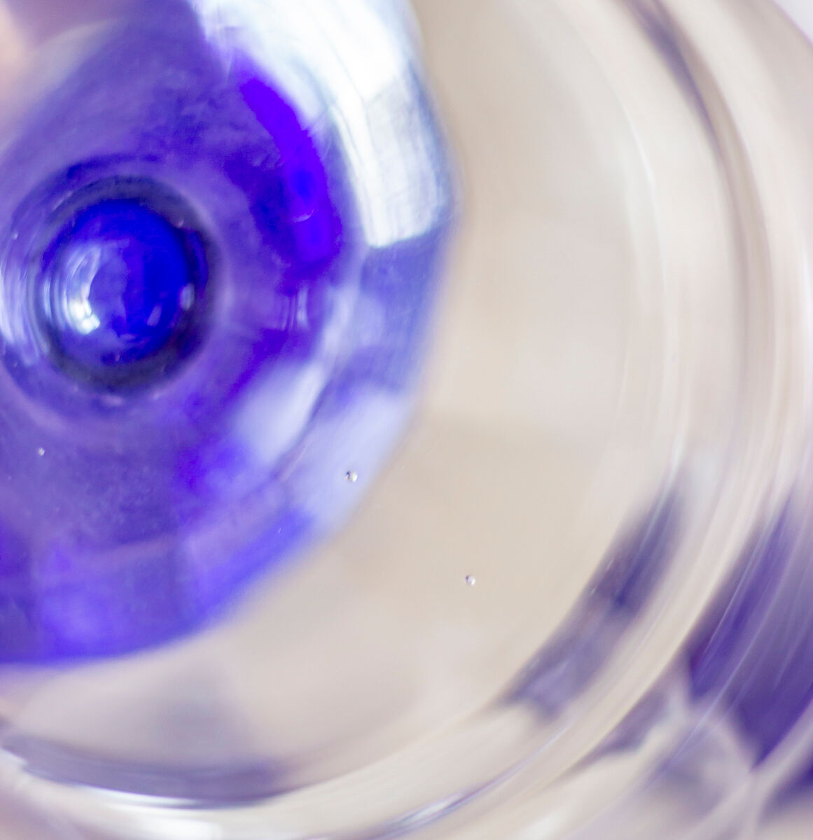 5 verres pied bleu style art déco