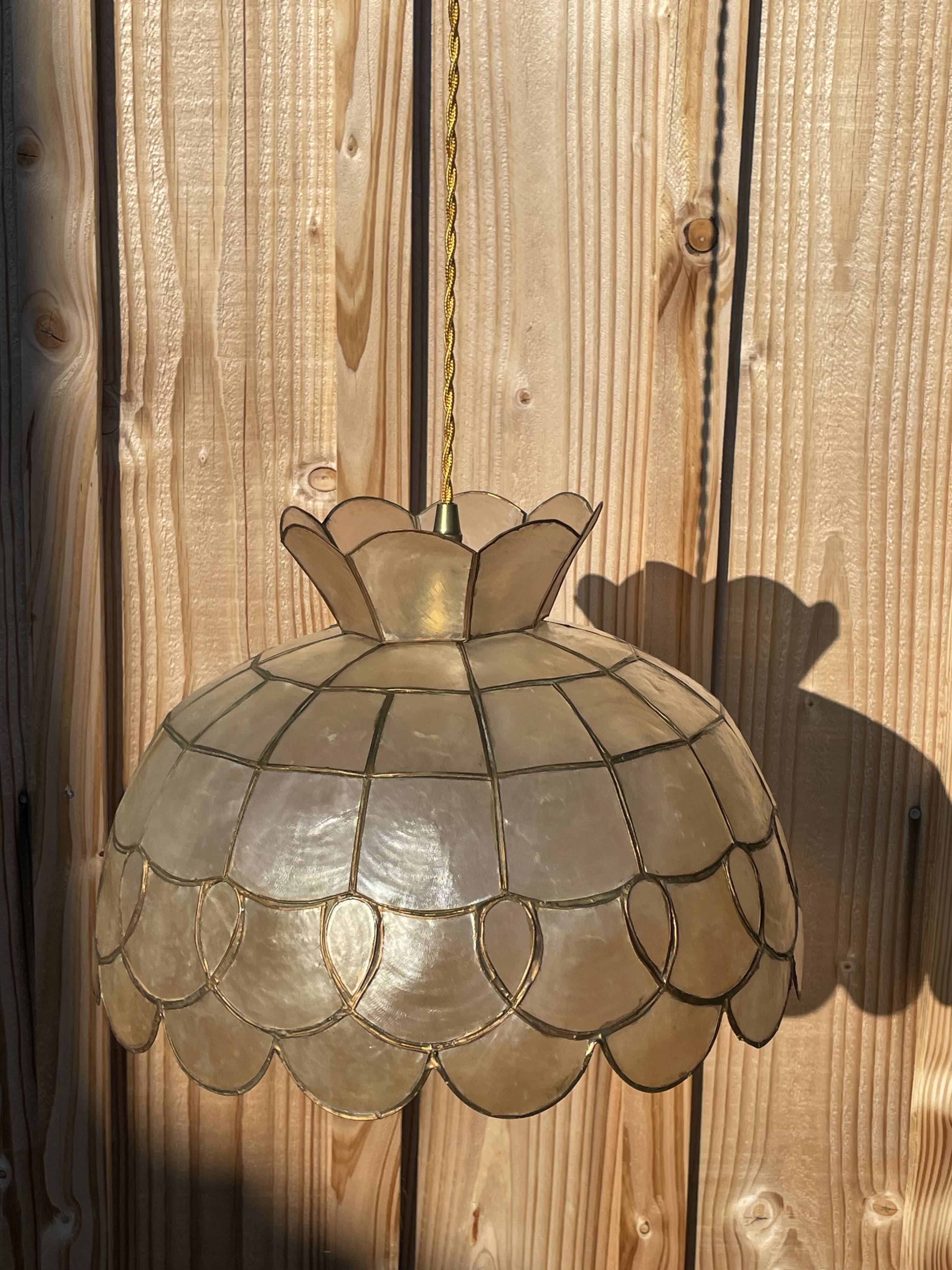 Large pendant lamp with mother-of-pearl and brass shade