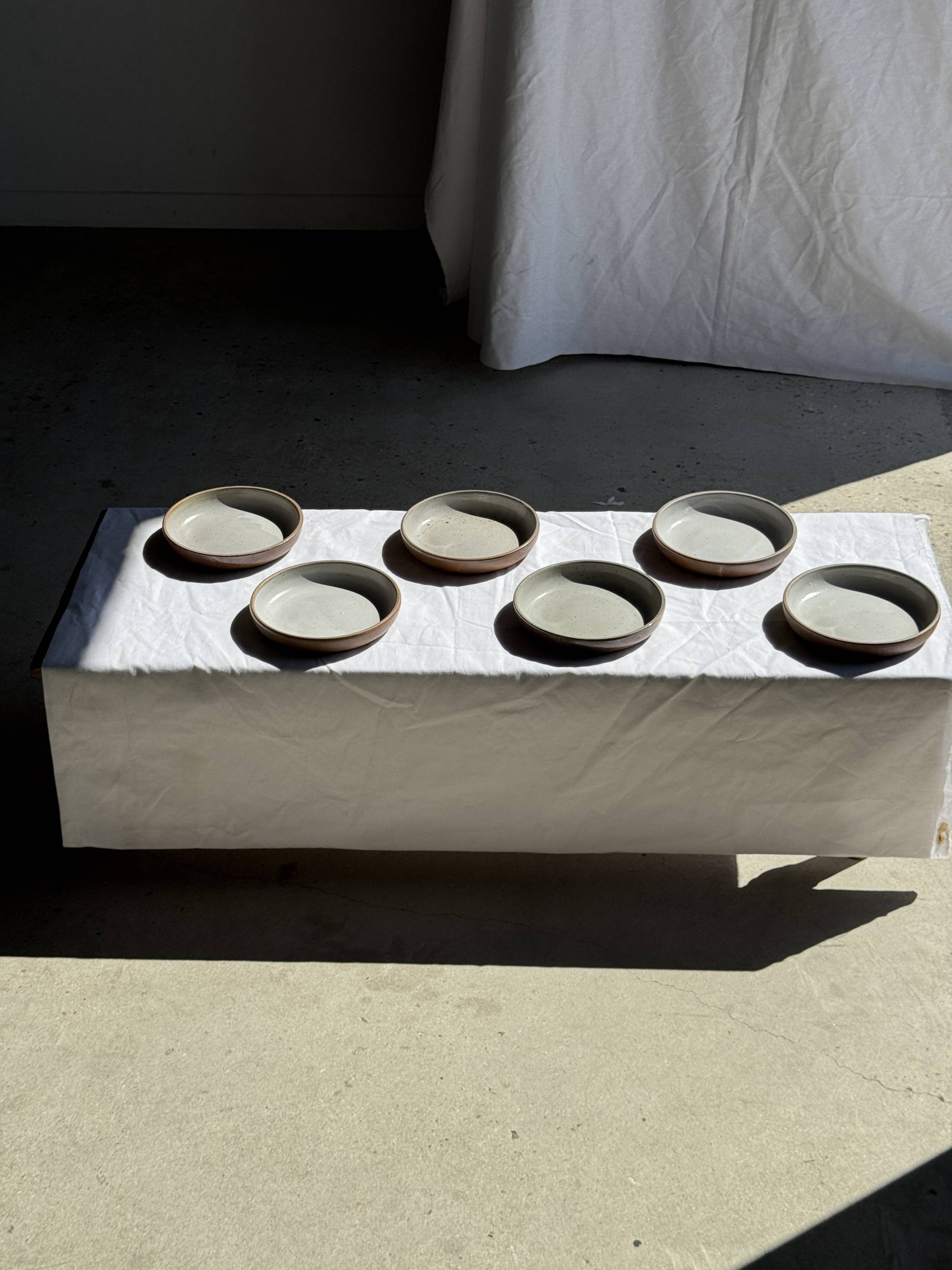 Set of 6 handmade ceramic deep plates in glazed beige D19.5 H4