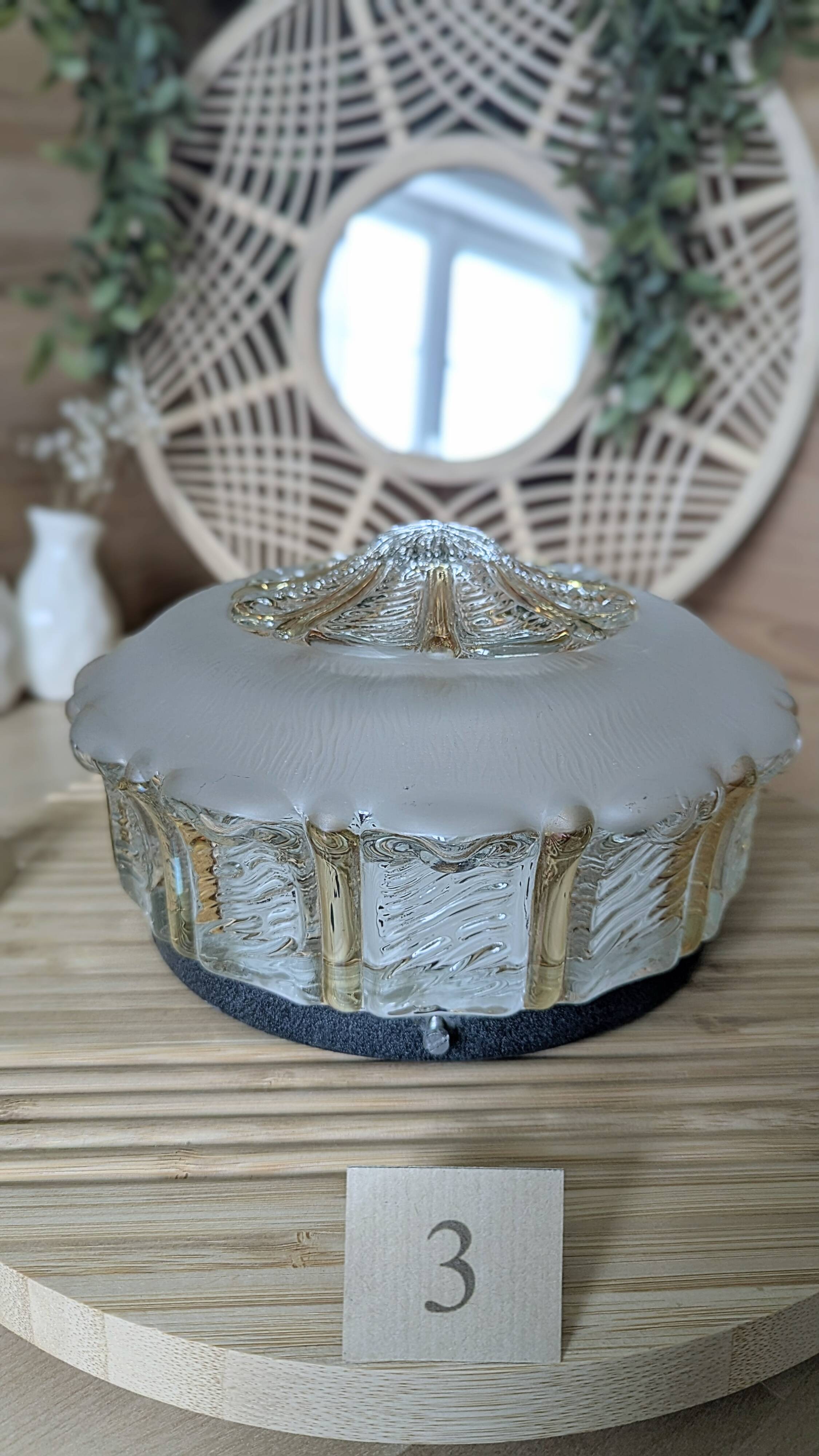 1960s ceiling light (L-0241)