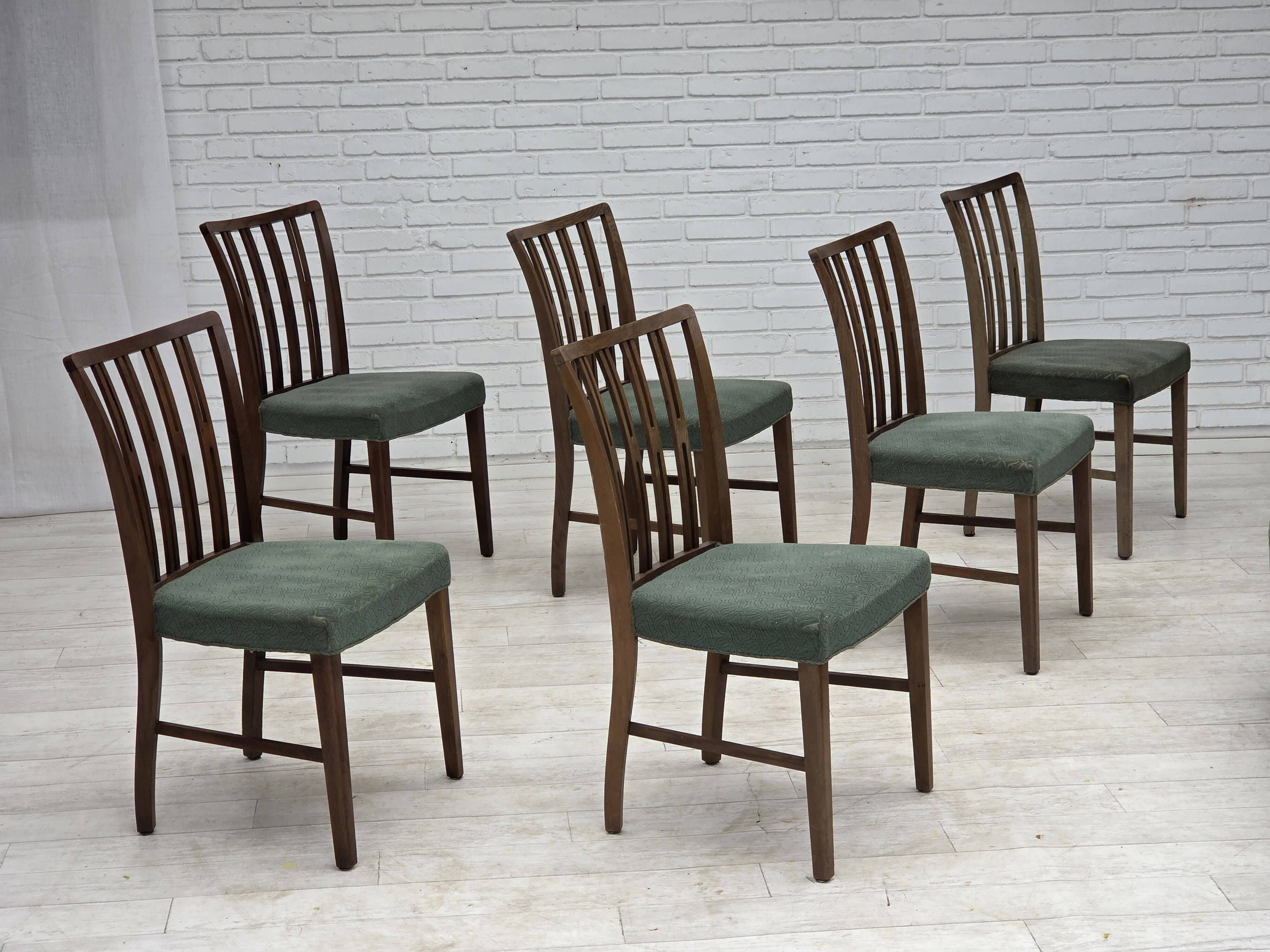 1960s, set of 6 Danish dining chairs, furniture wool, oak wood.