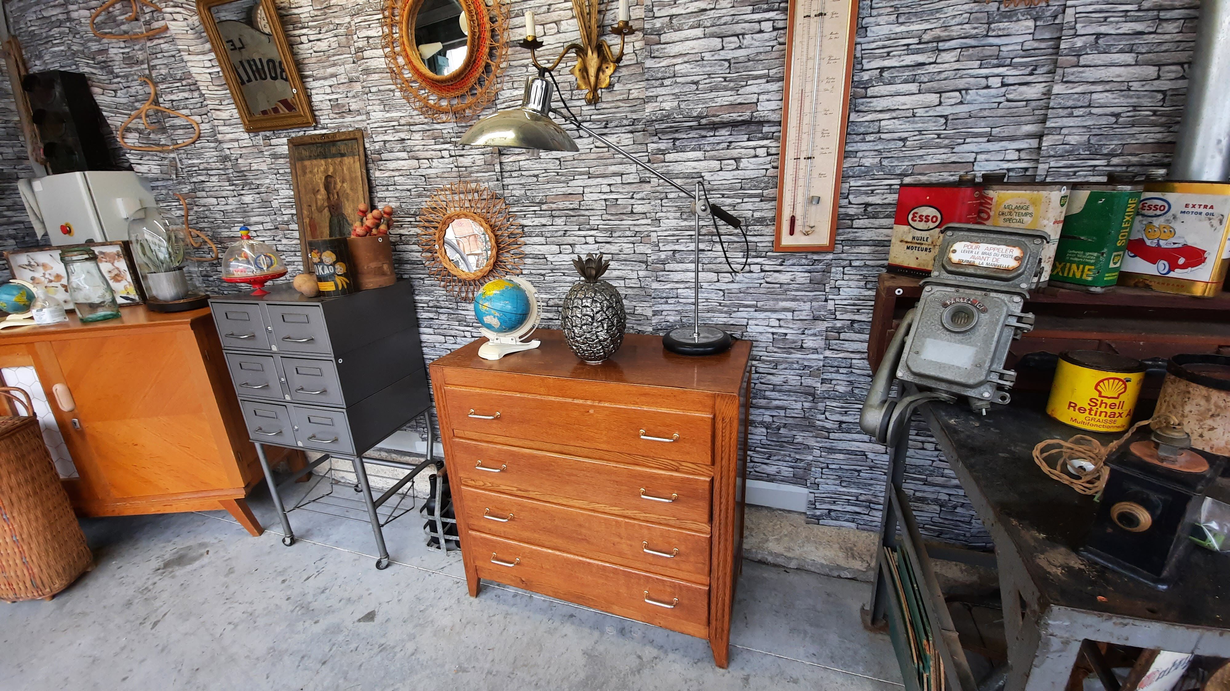 Scandinavian 1950s chest of drawers