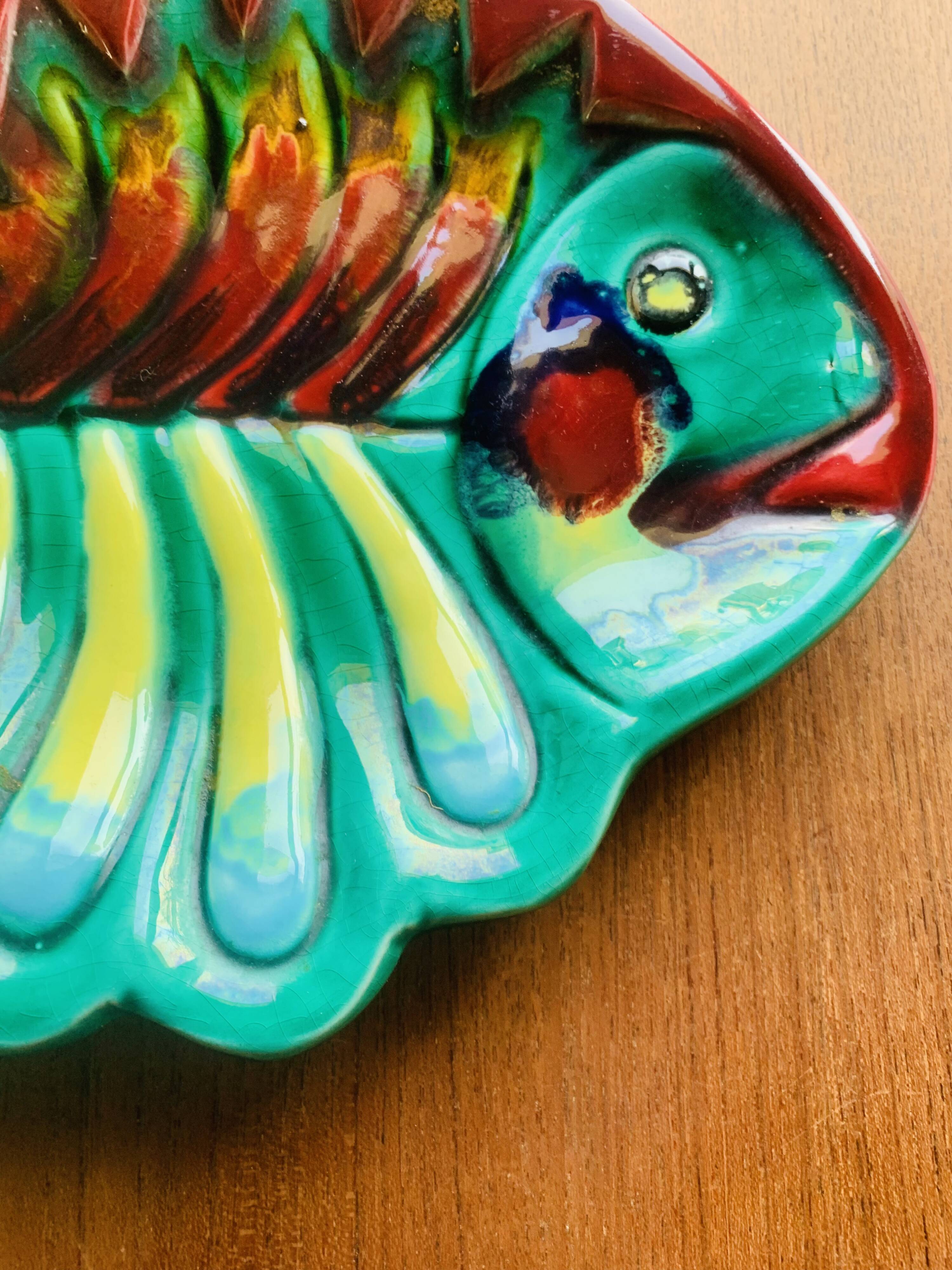 Vintage fish-shaped dish from Cérenne Vallauris