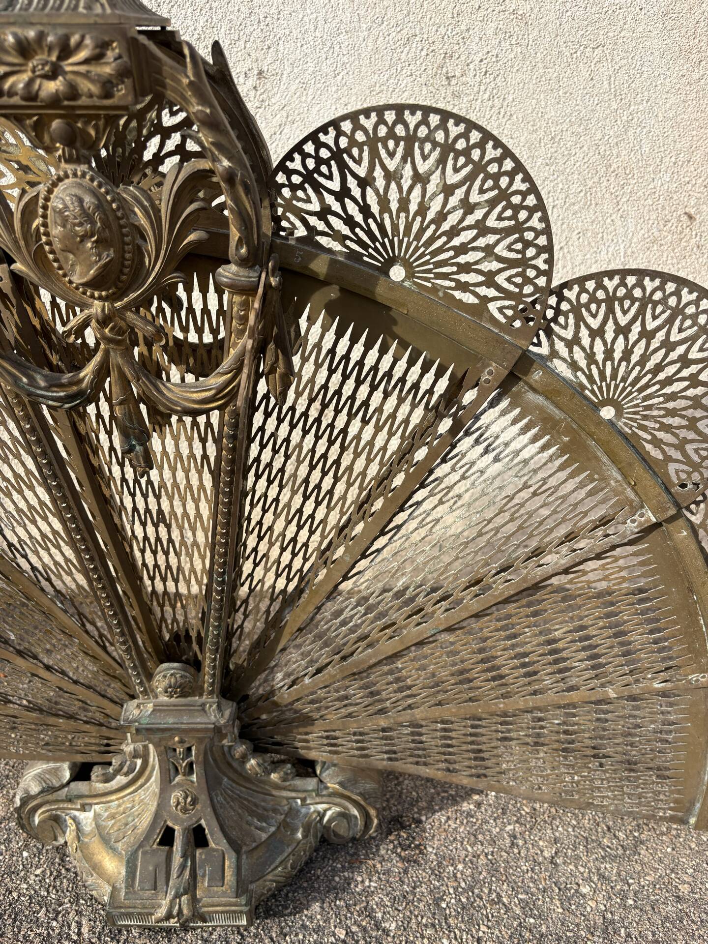 Fireplace screen