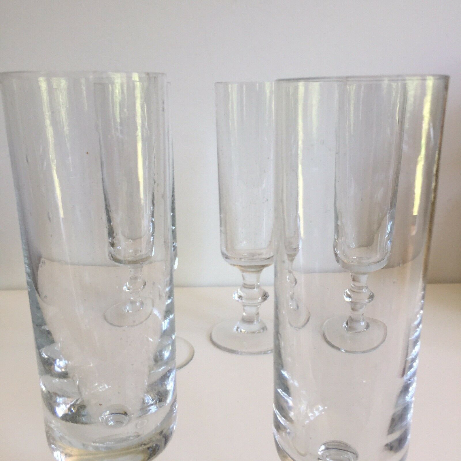 Set 5 bubbling glass champagne flutes in Biot style