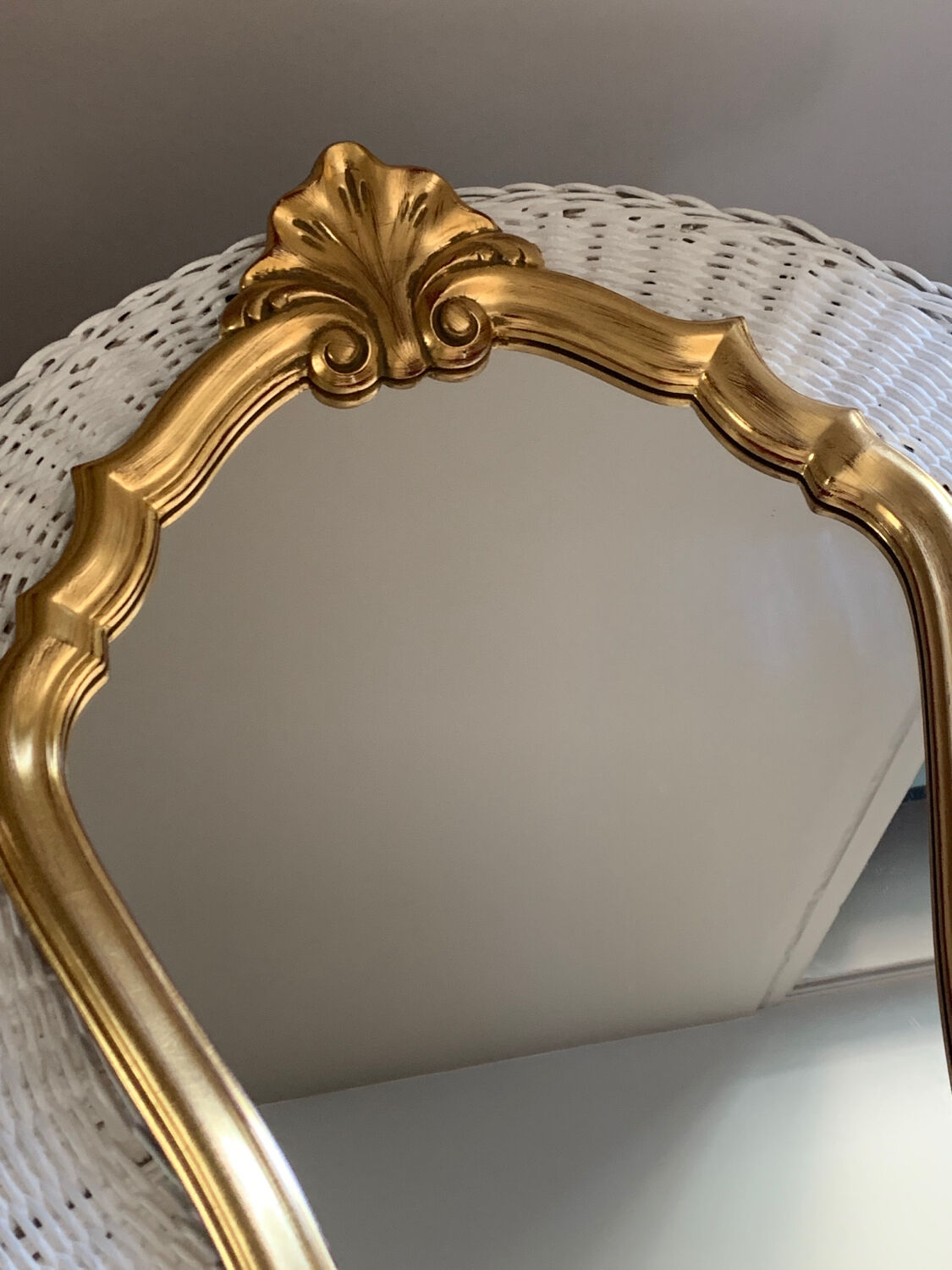Golden shell mirror