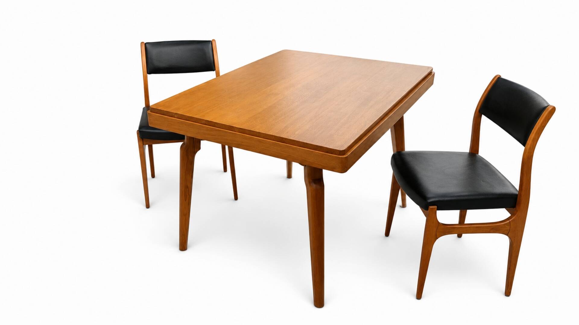 Table scandinave en chêne – 110 × 90 cm