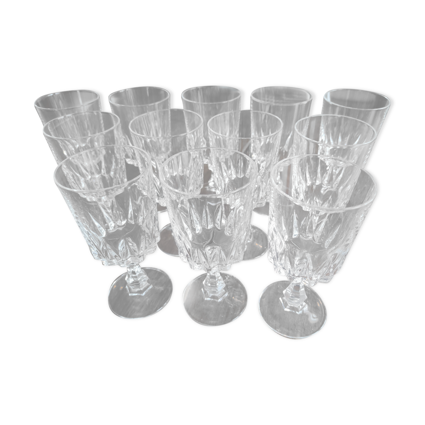 Set of 12 vintage wine glasses in chiseled crystal