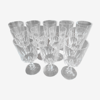 Lot de 12 verres à vin vintage en cristal ciselé