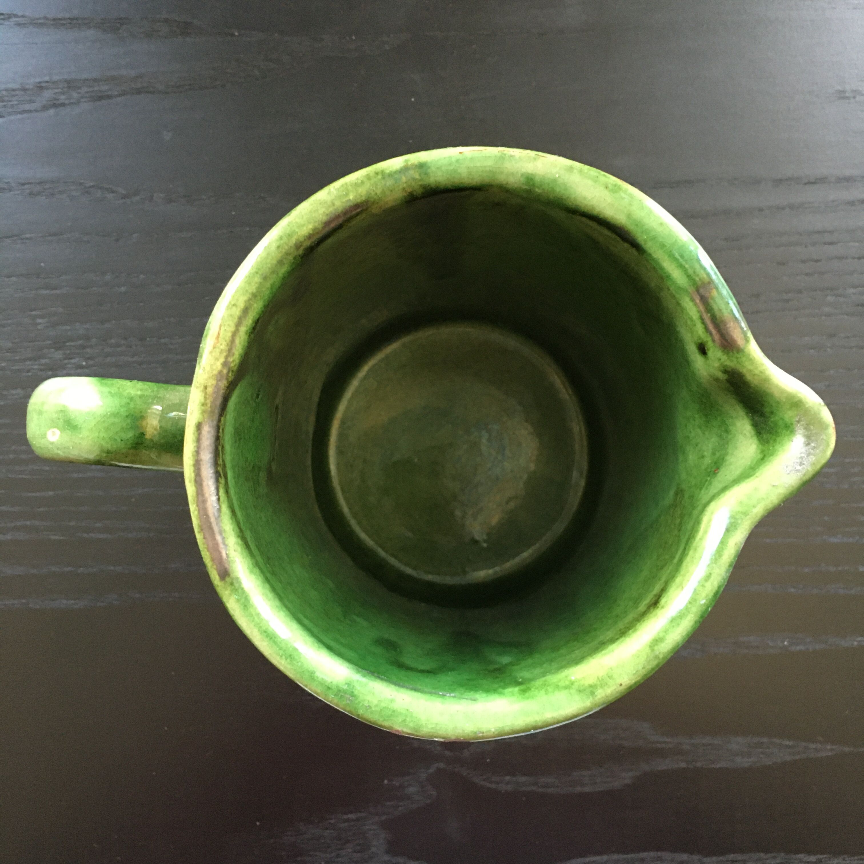 Pitcher green bird decoration