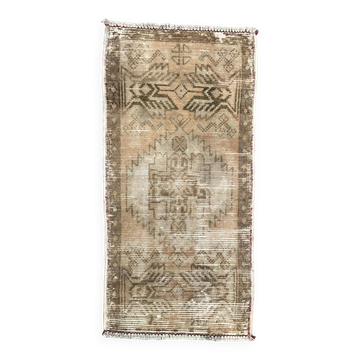 Small Vintage Turkish Rug 97x49 cm, Short Runner, Tribal, Shabby, Mini Carpet