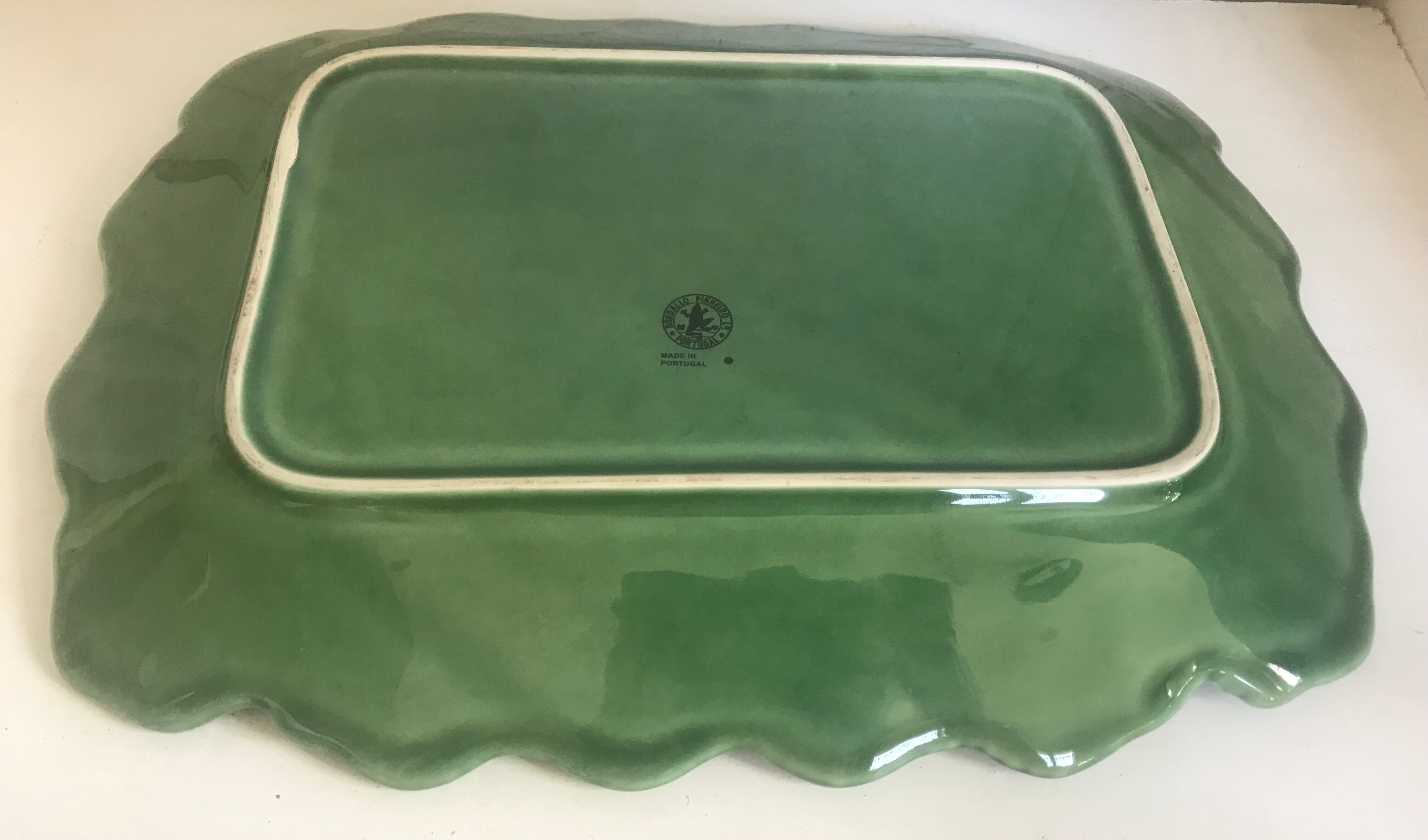 Ceramic dish Bordallo Pinheiro