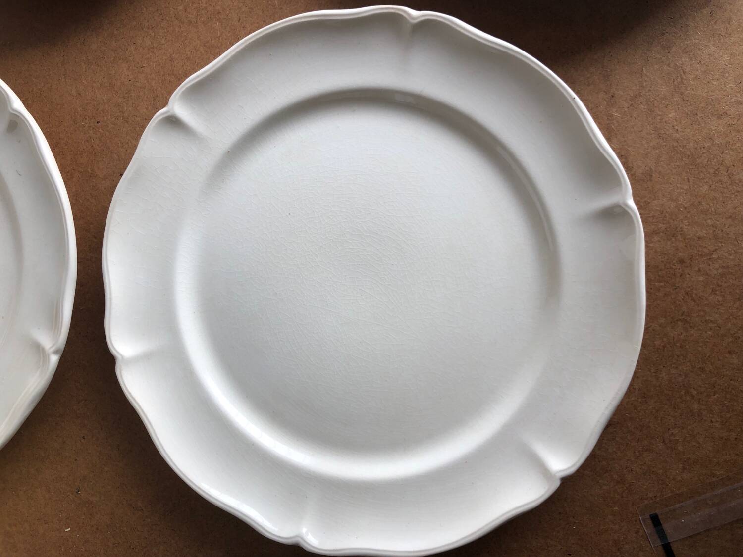 4 Villeroy and Boch cream white dessert plates