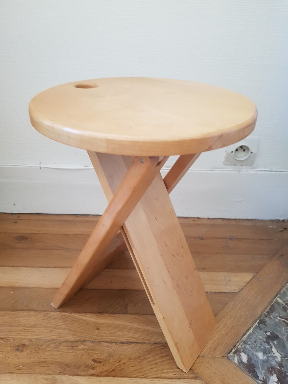 Suzy stool by Adrian Reed