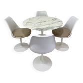 Tulip table – Knoll International in marble and 4 chairs – Ee