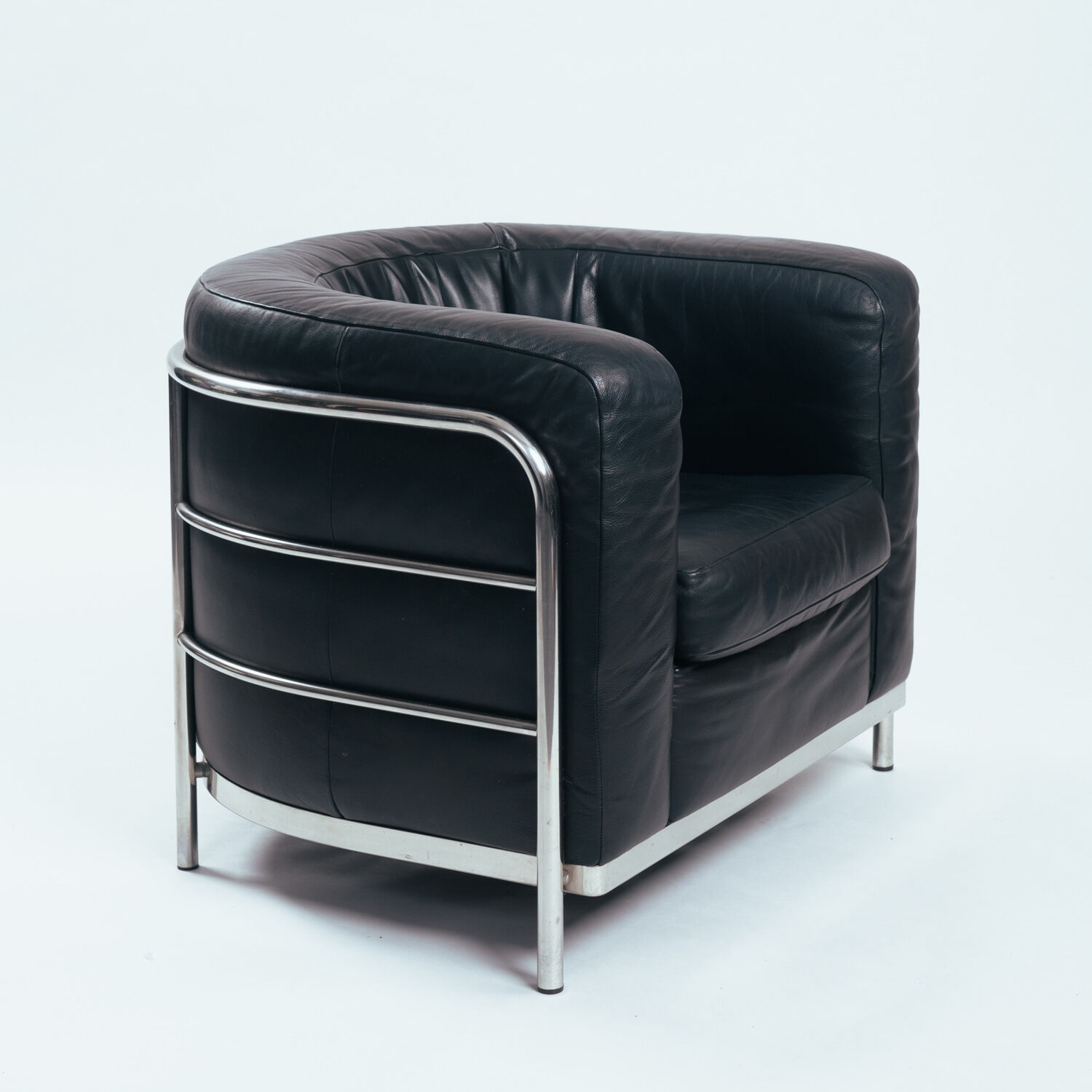 Zanotta onda black leather lounge chair, Italy 1980s